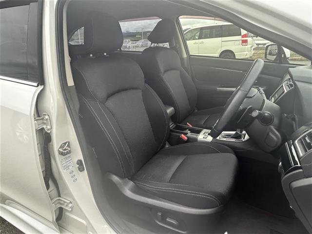 レヴォーグ 1.6GTアイサイト 純正ナビ/バックカメラ/アイサイト/TV(フルセグ)/4WD/ターボエンジン/クルーズコントロール/スマートキー/純正アルミホイール/電動格納ミラー/アイドリングストップ/ETC/プッシュスタート(20枚目)