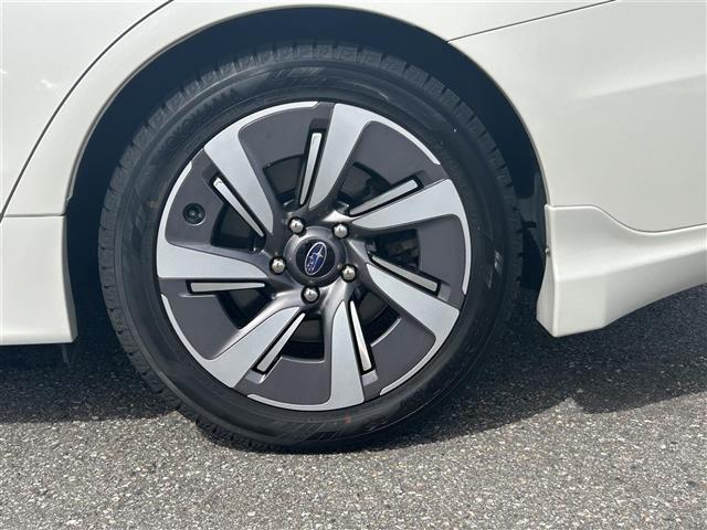 レヴォーグ 1.6GTアイサイト 純正ナビ/バックカメラ/アイサイト/TV(フルセグ)/4WD/ターボエンジン/クルーズコントロール/スマートキー/純正アルミホイール/電動格納ミラー/アイドリングストップ/ETC/プッシュスタート(41枚目)