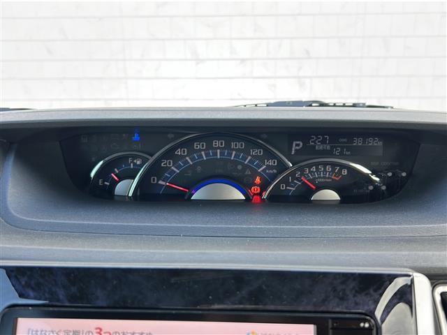 タント カスタムX トップエディションSAIII 禁煙車/純正ナビ/バックカメラ/TV(フルセグ)/片側パワースライドドア/スマートキー/ハーフレザーシート/シートヒーター/純正アルミホイール/純正フロアマット/プッシュスタート/盗難防止装置(12枚目)