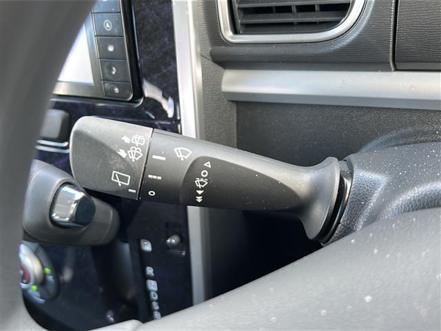 タント カスタムX トップエディションSAIII 禁煙車/純正ナビ/バックカメラ/TV(フルセグ)/片側パワースライドドア/スマートキー/ハーフレザーシート/シートヒーター/純正アルミホイール/純正フロアマット/プッシュスタート/盗難防止装置(17枚目)