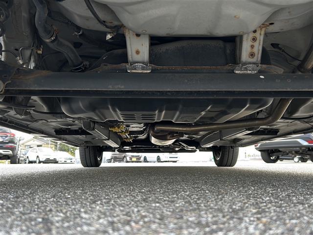 タント カスタムX トップエディションSAIII 禁煙車/純正ナビ/バックカメラ/TV(フルセグ)/片側パワースライドドア/スマートキー/ハーフレザーシート/シートヒーター/純正アルミホイール/純正フロアマット/プッシュスタート/盗難防止装置(43枚目)