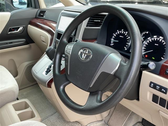 アルファード 240X 禁煙車/純正ナビ/TV(フルセグ)/バックカメラ/HIDランプ/クルーズコントロール/片側電動スライドドア/電動格納ミラー/ETC/純正アルミホイール/プッシュスタート/スマートキー/デュアルエアコン(7枚目)