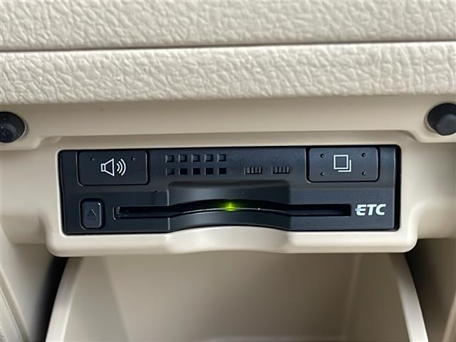 アルファード 240X 禁煙車/純正ナビ/TV(フルセグ)/バックカメラ/HIDランプ/クルーズコントロール/片側電動スライドドア/電動格納ミラー/ETC/純正アルミホイール/プッシュスタート/スマートキー/デュアルエアコン(16枚目)