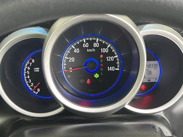 Ｎ－ＢＯＸカスタム Ｇ　ＳＳブラックスタイルパッケージ　４ＷＤ／寒冷地仕様／純正メモリナビ／フルセグ／純正ビルトインＥＴＣ／前後ドライブレコーダー／バックカメラ／衝突軽減ブレーキ／横滑り防止（11枚目）