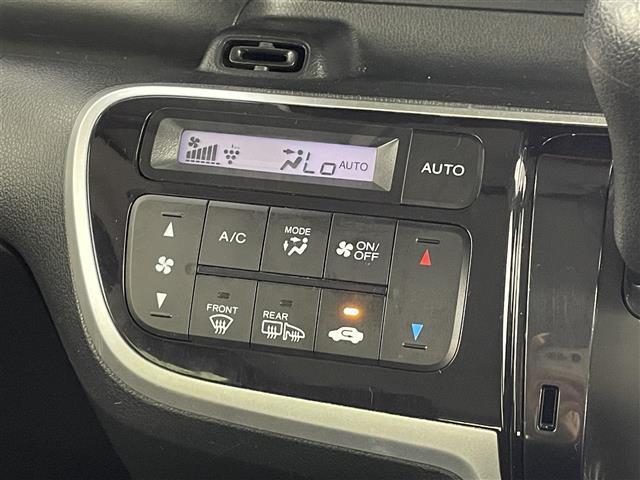 Ｎ－ＢＯＸカスタム Ｇ　ＳＳブラックスタイルパッケージ　４ＷＤ／寒冷地仕様／純正メモリナビ／フルセグ／純正ビルトインＥＴＣ／前後ドライブレコーダー／バックカメラ／衝突軽減ブレーキ／横滑り防止（12枚目）