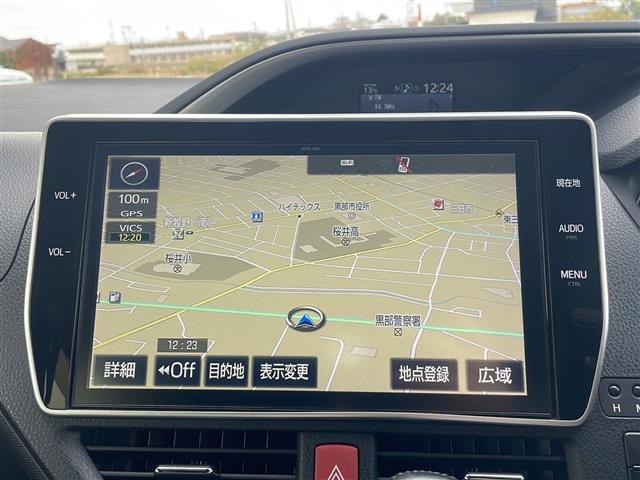 ヴォクシー ＺＳ　煌　フリップダウンモニター／純正ＳＤナビ／フルセグ／バックカメラ／衝突被害軽減ブレーキ／レーンキープアシスト／クルーズコントロール／ＥＴＣ／オートマチックハイビーム／両側パワースライドドア（5枚目）