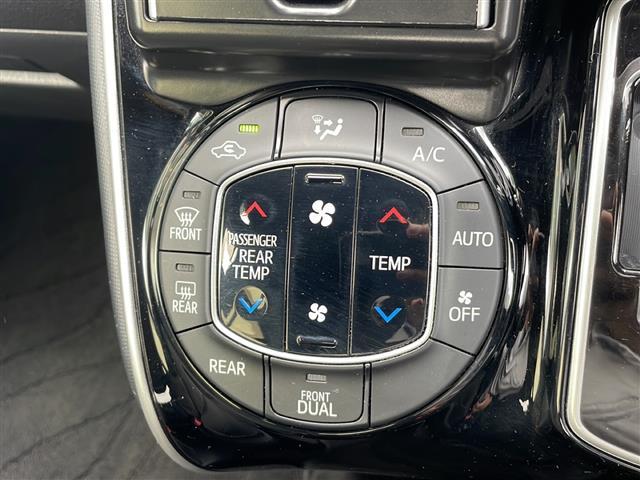 ヴォクシー ＺＳ　煌　フリップダウンモニター／純正ＳＤナビ／フルセグ／バックカメラ／衝突被害軽減ブレーキ／レーンキープアシスト／クルーズコントロール／ＥＴＣ／オートマチックハイビーム／両側パワースライドドア（15枚目）