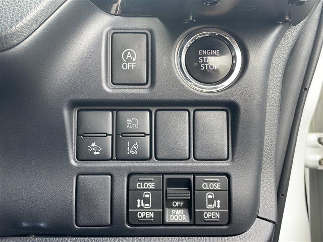 ヴォクシー ＺＳ　煌　フリップダウンモニター／純正ＳＤナビ／フルセグ／バックカメラ／衝突被害軽減ブレーキ／レーンキープアシスト／クルーズコントロール／ＥＴＣ／オートマチックハイビーム／両側パワースライドドア（17枚目）