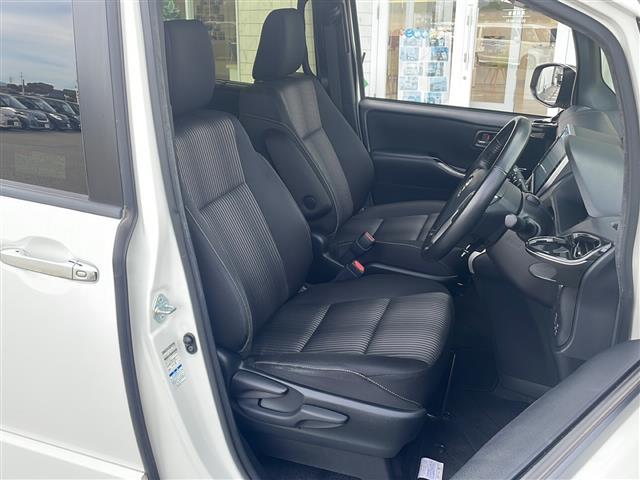 ヴォクシー ＺＳ　煌　フリップダウンモニター／純正ＳＤナビ／フルセグ／バックカメラ／衝突被害軽減ブレーキ／レーンキープアシスト／クルーズコントロール／ＥＴＣ／オートマチックハイビーム／両側パワースライドドア（20枚目）