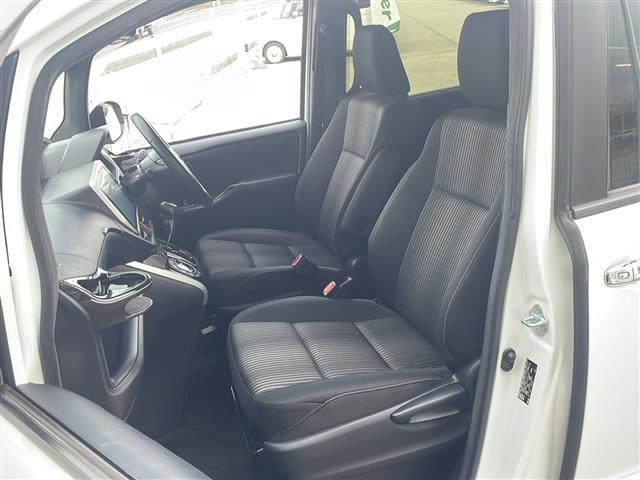 ヴォクシー ＺＳ　煌　フリップダウンモニター／純正ＳＤナビ／フルセグ／バックカメラ／衝突被害軽減ブレーキ／レーンキープアシスト／クルーズコントロール／ＥＴＣ／オートマチックハイビーム／両側パワースライドドア（22枚目）