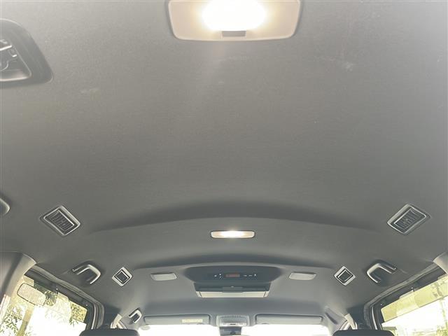 ヴォクシー ＺＳ　煌　フリップダウンモニター／純正ＳＤナビ／フルセグ／バックカメラ／衝突被害軽減ブレーキ／レーンキープアシスト／クルーズコントロール／ＥＴＣ／オートマチックハイビーム／両側パワースライドドア（26枚目）