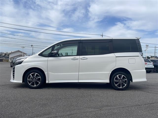 ヴォクシー ＺＳ　煌　フリップダウンモニター／純正ＳＤナビ／フルセグ／バックカメラ／衝突被害軽減ブレーキ／レーンキープアシスト／クルーズコントロール／ＥＴＣ／オートマチックハイビーム／両側パワースライドドア（37枚目）