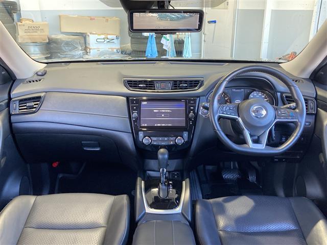 エクストレイル ２０Ｘｉ　禁煙／純正ＳＤナビ／フルセグ／プロパイロット／エマージェンシーブレーキ／アラウンドビューモニター／パワーバックドア／ＥＴＣ／ＬＥＤヘッドライト／シートヒーター／ドライブレコーダー（3枚目）