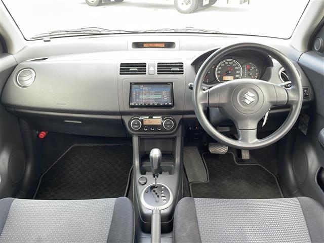 スイフト １．２ＸＧ　禁煙車／社外ナビ／ワンセグＴＶ／ＥＴＣ／スマートキー／純正フロアマット／盗難防止装置／オートエアコン（5枚目）