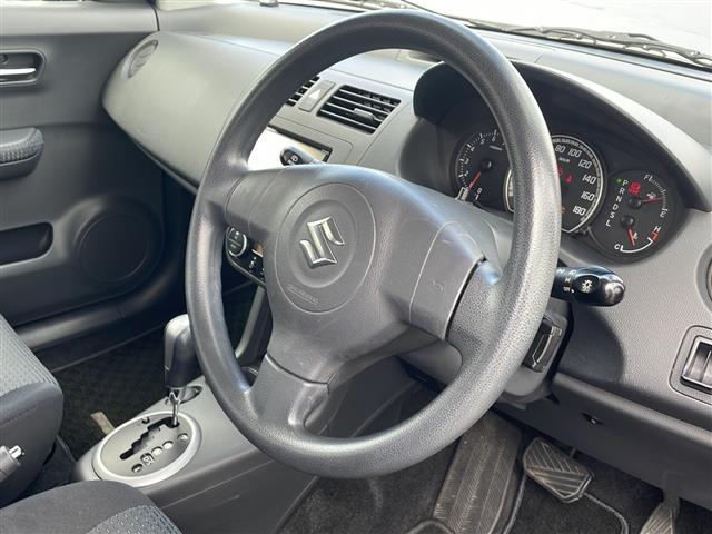 スイフト １．２ＸＧ　禁煙車／社外ナビ／ワンセグＴＶ／ＥＴＣ／スマートキー／純正フロアマット／盗難防止装置／オートエアコン（7枚目）