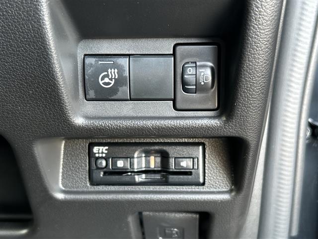 スペーシアカスタム ハイブリッドXS 純正9インチナビ/全方位カメラ/フルセグ/両側パースライドドア/衝突被害軽減ブレーキ/レーダークルーズコントロール/レーンキープアシスト/コーナーセンサー/前席シートヒーター/ステアリングヒーター(12枚目)