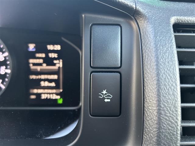 ハイエースバン スーパーGL ダークプライムII 禁煙車/4WD/ワンオーナー/社外ナビ/全方位カメラ/フルセグTV/両側イージークローザー/レーンキープアシスト/衝突軽減ブレーキ/コーナーセンサー/社外フロアマット/ETC/ドライブレコーダー(15枚目)