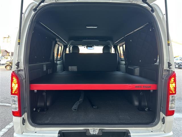 ハイエースバン スーパーGL ダークプライムII 禁煙車/4WD/ワンオーナー/社外ナビ/全方位カメラ/フルセグTV/両側イージークローザー/レーンキープアシスト/衝突軽減ブレーキ/コーナーセンサー/社外フロアマット/ETC/ドライブレコーダー(26枚目)