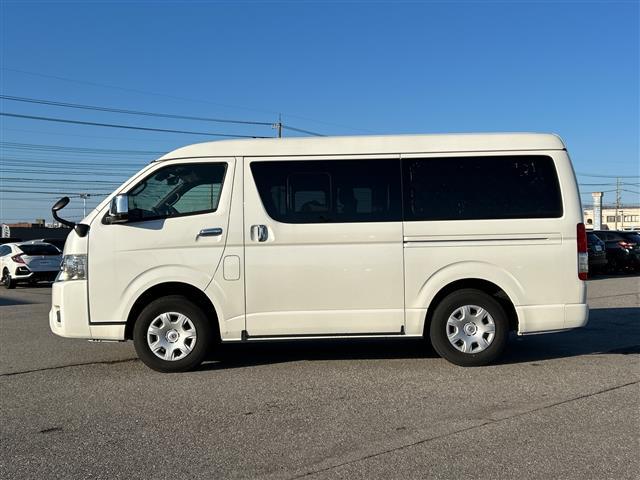 ハイエースバン スーパーGL ダークプライムII 禁煙車/4WD/ワンオーナー/社外ナビ/全方位カメラ/フルセグTV/両側イージークローザー/レーンキープアシスト/衝突軽減ブレーキ/コーナーセンサー/社外フロアマット/ETC/ドライブレコーダー(36枚目)