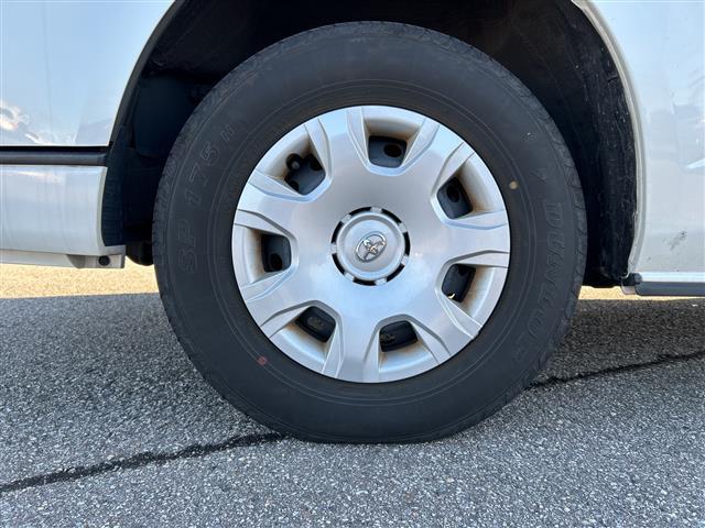 ハイエースバン スーパーGL ダークプライムII 禁煙車/4WD/ワンオーナー/社外ナビ/全方位カメラ/フルセグTV/両側イージークローザー/レーンキープアシスト/衝突軽減ブレーキ/コーナーセンサー/社外フロアマット/ETC/ドライブレコーダー(41枚目)