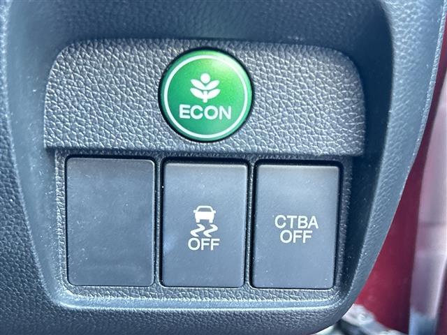 Ｎ－ＯＮＥ プレミアム　禁煙車　純正ナビ　衝突被害軽減システム　ＢＳＭ　バックカメラ　フォグランプ　プッシュスタート　スマートキー　純正フロアマット　純正アルミホイール　ベンチシート　ドアバイザー　Ｂｌｕｅｔｏｏｔｈ　ＤＶＤ（15枚目）