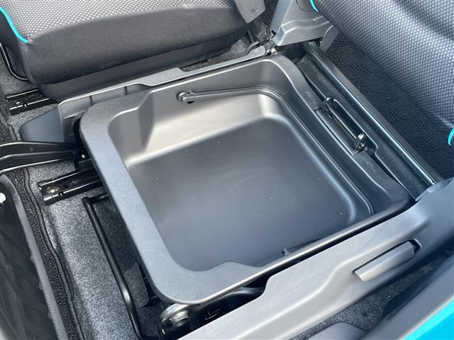 ハスラー Gターボ ワンオーナー 禁煙車 社外SDナビ セパレート2WAYスピーカーアルパイン DVD再生機能有 Bluetooth フルセグTV プッシュスタート スマートキー 衝突被害軽減システム ドアバイザー(17枚目)