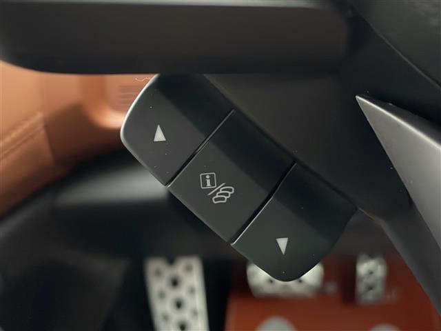 レガシィアウトバック リミテッドＥＸ　ｈａｒｍａｎ／ｋａｒｄｏｎスピーカー　アイサイト　純正ナビ　ＤＶＤ再生機能有　フロント・サイド・バックカメラ　ＥＴＣ　フルセグＴＶ　ＴＶキャンセラー付　純正アルミホイール　寒冷地仕様　ドラレコ（19枚目）