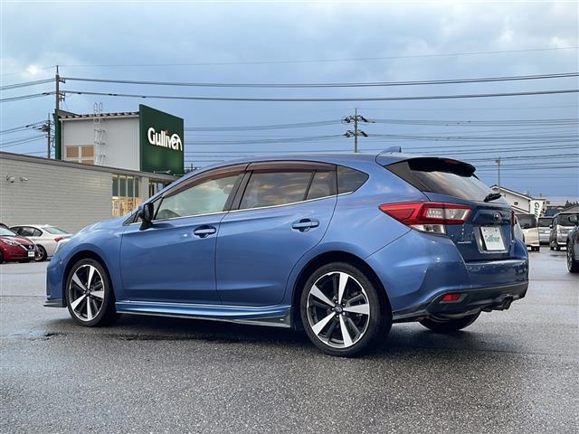 インプレッサスポーツ 2.0i-Sアイサイト 禁煙車 4WD TRDエアロ 純正ナビ アイサイト プッシュスタート スマートキー×2 デイライト ETC MTモード付(パドルシフト有) LEDヘッドライト 純正フロアマット 純正アルミホイール(37枚目)