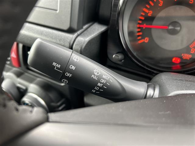 ジムニー XC クルーズコントロール 前席シートヒーター LEDヘッドライト フォグランプ ヘッドライトウォッシャー レーンキープアシスト 純正ア16インチルミホイール スマートキー オートライト 純正フロアマット(17枚目)