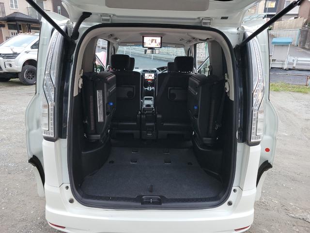 セレナ ハイウェイスター　Ｓ－ハイブリッド（15枚目）