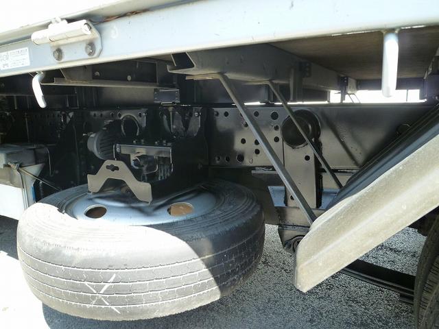 タイタントラック １．５ｔ標準ショート　平ボデー　全低床（21枚目）