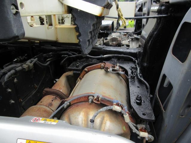 ベースグレード 10t ミキサー車 最大混合容量4.4立米 ドラム容量8.7立米(31枚目)