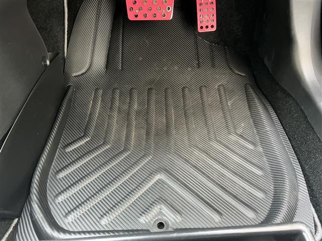 コペン ＧＲ　スポーツ　ワンオーナー／純正ナビ／ＣＤ／ＤＶＤ／ＢＴ／ＡＭ／ＦＭ／フルセグＴＶ／バックカメラ／ＥＴＣ２．０／デジタルインナーミラー／前方ドライブレコーダー／パドルシフト／ＭＴモード付ＡＴ／シートヒーター（26枚目）