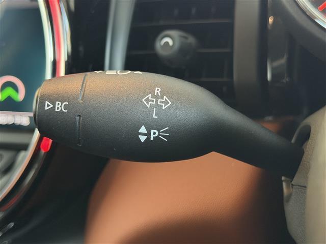 MINI クーパー ワンオーナー/純正ナビ/AM/FM/BT/USB/ETC/バックカメラ/インテリジェントセーフティ/前後ドライブレコーダー/コーナーセンサー/レザーシート/シートヒーター/スマートキー(10枚目)