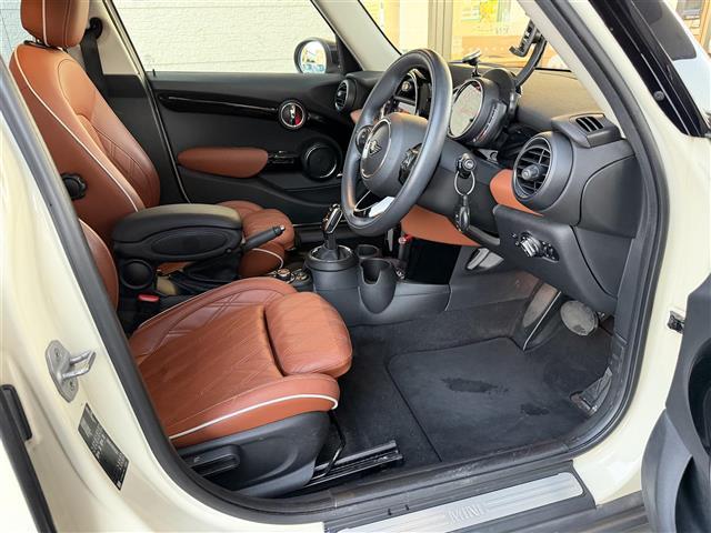 MINI クーパー ワンオーナー/純正ナビ/AM/FM/BT/USB/ETC/バックカメラ/インテリジェントセーフティ/前後ドライブレコーダー/コーナーセンサー/レザーシート/シートヒーター/スマートキー(22枚目)