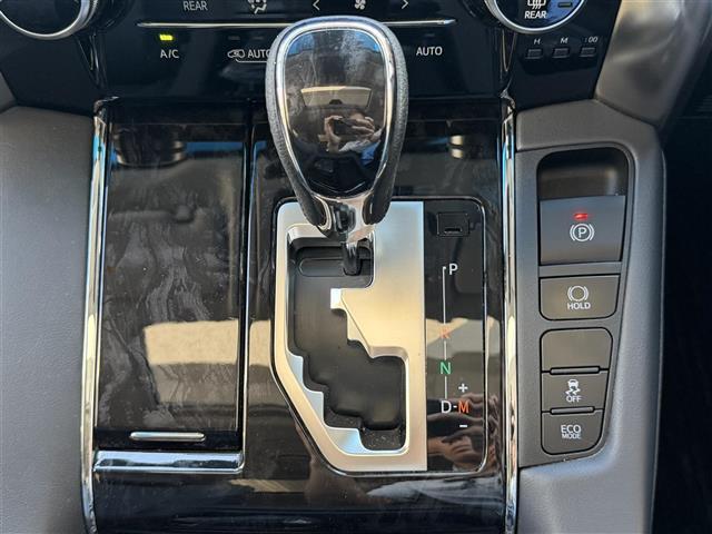 アルファード ２．５Ｓ　Ｃパッケージ　ワンオーナー／純正ナビ／ＢＴ／ＡＭ／ＦＭ／バックカメラ／フルセグＴＶ／ＥＴＣ／サンルーフ／両側パワースライドドア／衝突軽減ブレーキ／レーダークルーズコントロール／前後コーナーセンサー（15枚目）