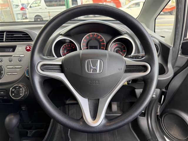 フィット G オーディオ/リモコンキー/ETC/フロアマット/ドアバイザー(5枚目)