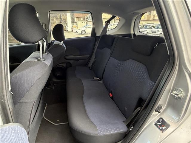 フィット G オーディオ/リモコンキー/ETC/フロアマット/ドアバイザー(26枚目)