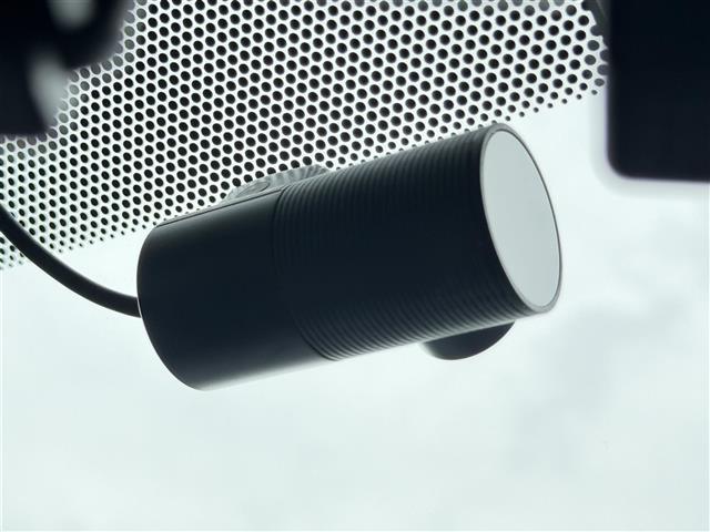 プリウスアルファ Sツーリングセレクション 社外ナビEX009V/CD/DVD/BT/SD/フルセグTV/バックカメラ/ETC/前後ドライブレコーダー/社外レーダー/LEDヘッドライト/オートライト/フォグランプ/純正ドアバイザー/フロアマット(5枚目)