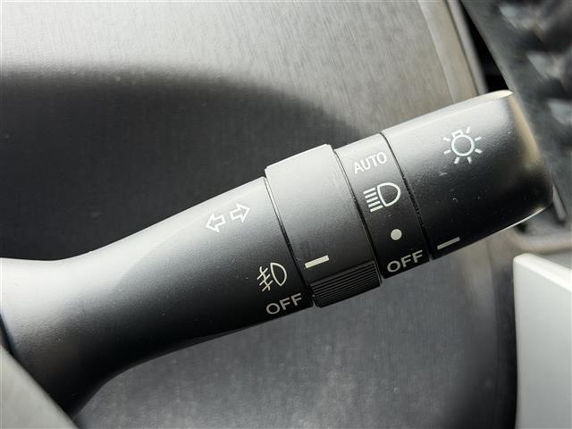 プリウスアルファ Sツーリングセレクション 社外ナビEX009V/CD/DVD/BT/SD/フルセグTV/バックカメラ/ETC/前後ドライブレコーダー/社外レーダー/LEDヘッドライト/オートライト/フォグランプ/純正ドアバイザー/フロアマット(15枚目)