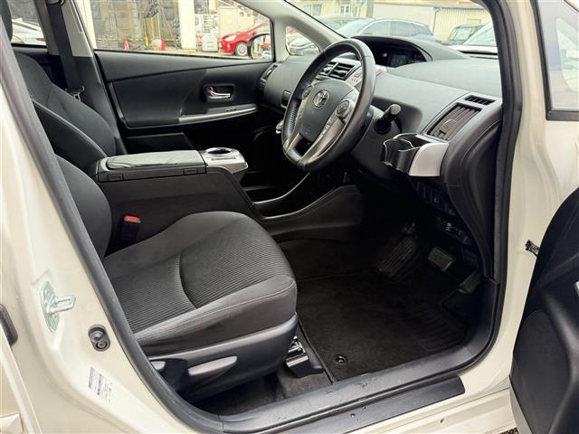 プリウスアルファ Sツーリングセレクション 社外ナビEX009V/CD/DVD/BT/SD/フルセグTV/バックカメラ/ETC/前後ドライブレコーダー/社外レーダー/LEDヘッドライト/オートライト/フォグランプ/純正ドアバイザー/フロアマット(25枚目)