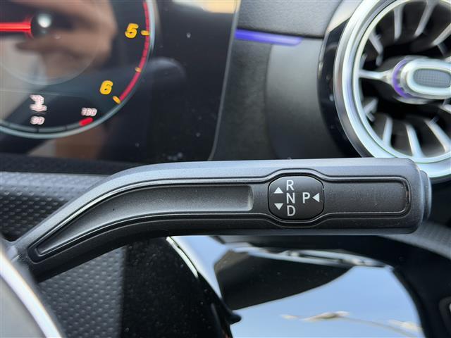 CLAクラス シューティングブレーク CLA200d シューティングブレーク 純正ナビ/BT/USB/フルセグTV/全周囲カメラ/ETC2.0/衝突軽減ブレーキ/レーダークルーズコントロール/前後コーナーセンサー/前後ドライブレコーダー/ハーフレザーシート/純正フロアマット(11枚目)