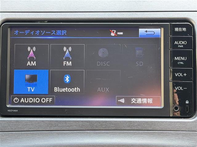 プリウス S 17インチ社外ホイール(HRS)/ナビ/NSCP-W64/CD/DVD/BT/SD/ワンセグTV/バックカメラ/ETC/前方ドライブレコーダー/オートライト/スマートキー/電動格納ミラー(5枚目)