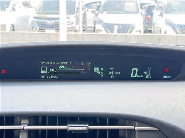 プリウス S 17インチ社外ホイール(HRS)/ナビ/NSCP-W64/CD/DVD/BT/SD/ワンセグTV/バックカメラ/ETC/前方ドライブレコーダー/オートライト/スマートキー/電動格納ミラー(6枚目)