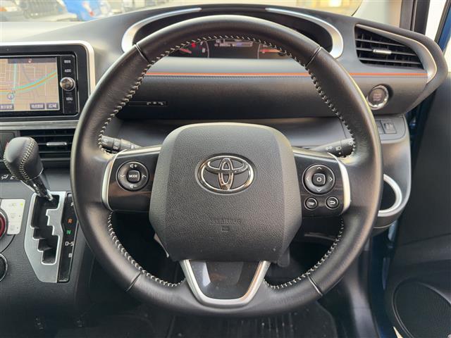 シエンタ Ｇ　雹害／ワンオーナー／純正ディーラーナビ（ＣＤ／ＢＴ／フルセグＴＶ）／バックカメラ／両側パワースライドドア／トヨタセーフティセンス／レーンアシスト／オートマチックハイビーム／（7枚目）