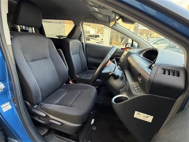 シエンタ Ｇ　雹害／ワンオーナー／純正ディーラーナビ（ＣＤ／ＢＴ／フルセグＴＶ）／バックカメラ／両側パワースライドドア／トヨタセーフティセンス／レーンアシスト／オートマチックハイビーム／（20枚目）