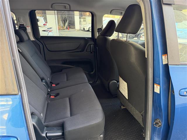 シエンタ Ｇ　雹害／ワンオーナー／純正ディーラーナビ（ＣＤ／ＢＴ／フルセグＴＶ）／バックカメラ／両側パワースライドドア／トヨタセーフティセンス／レーンアシスト／オートマチックハイビーム／（22枚目）