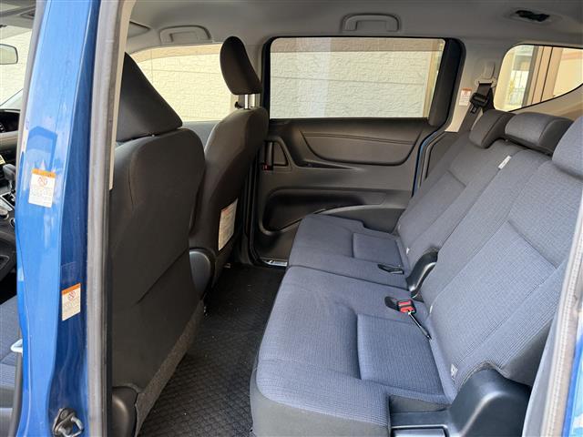 シエンタ Ｇ　雹害／ワンオーナー／純正ディーラーナビ（ＣＤ／ＢＴ／フルセグＴＶ）／バックカメラ／両側パワースライドドア／トヨタセーフティセンス／レーンアシスト／オートマチックハイビーム／（24枚目）