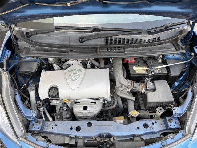 シエンタ Ｇ　雹害／ワンオーナー／純正ディーラーナビ（ＣＤ／ＢＴ／フルセグＴＶ）／バックカメラ／両側パワースライドドア／トヨタセーフティセンス／レーンアシスト／オートマチックハイビーム／（27枚目）