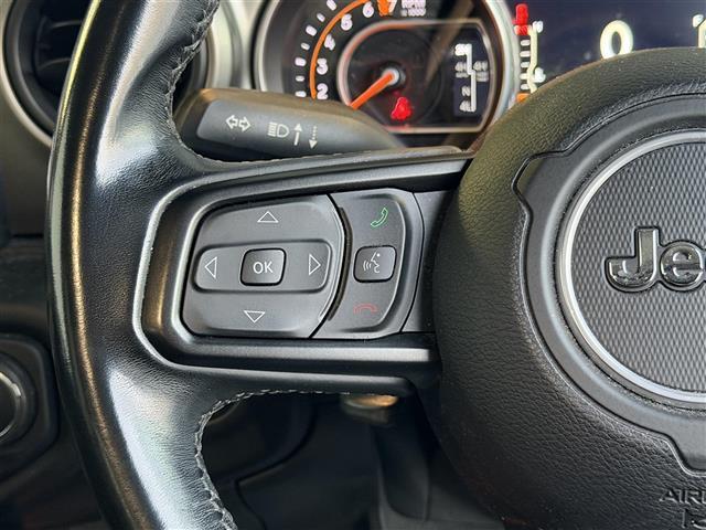 ジープ・ラングラーアンリミテッド スポーツ　／ワンオーナー☆純正ディスプレイオーディオ（ＢＴ／ＵＳＢ）／バックカメラ／サイドカメラ／レーダークルーズコントロール／ＥＴＣ／アイドリングストップ／コーナーセンサー／スマートキー（8枚目）